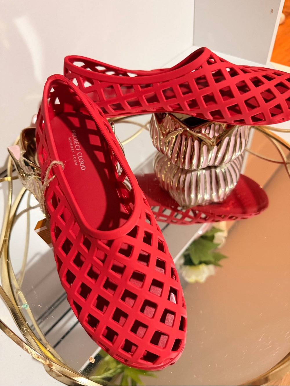 Project Cloud Red Lattice Slip-On Flats